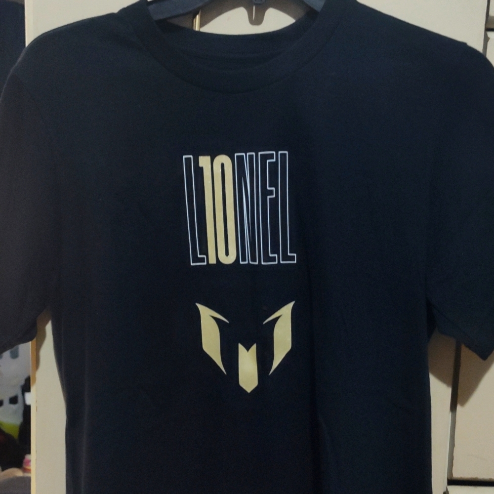 Lionel Messi Adidas 10 futbol soccer t-shirt